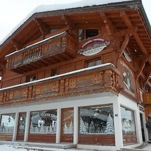 Aiguille Blanche Logis Hotel Les Gets