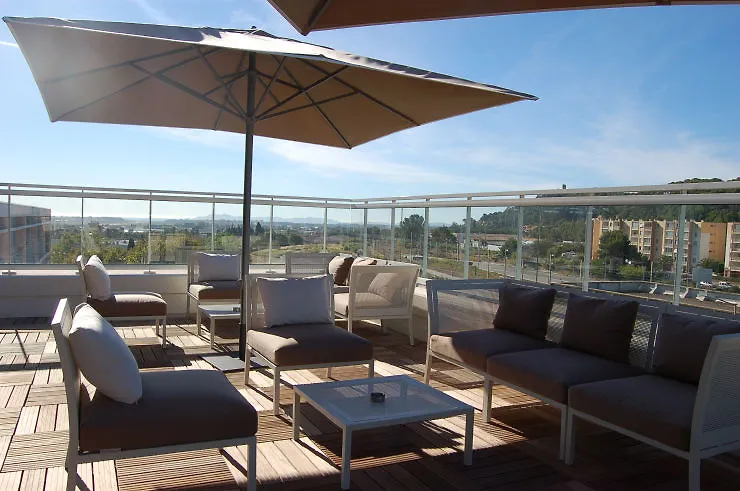 B&B Hotel Hyeres 2*,