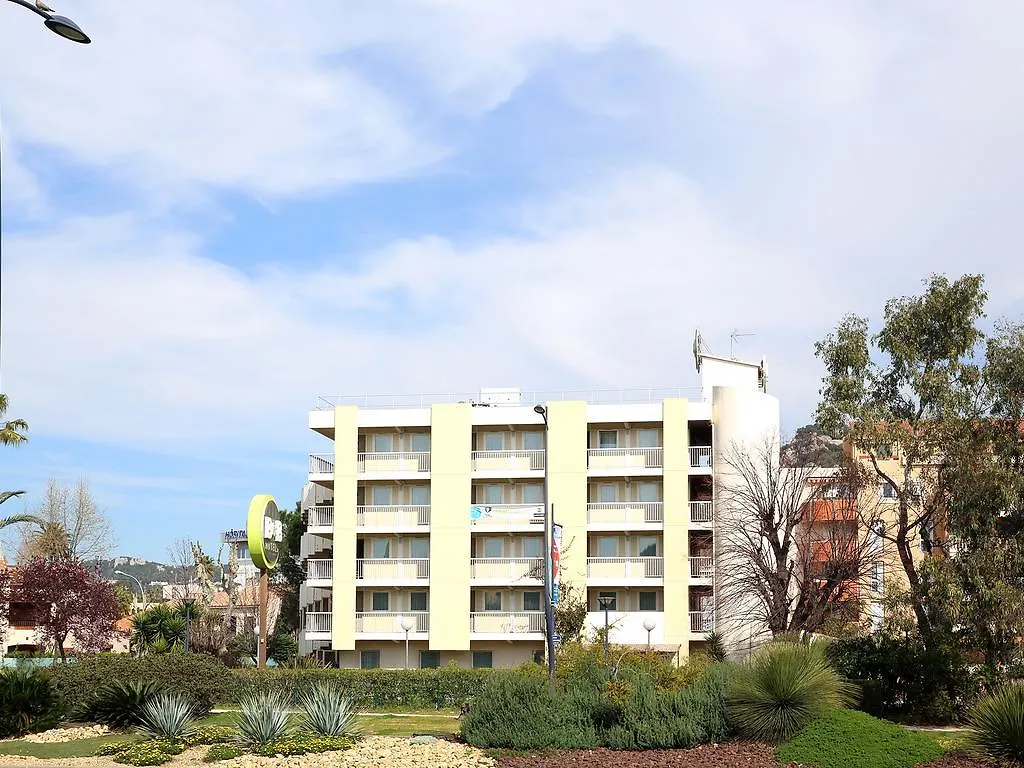**  B&B Hotel Hyeres France