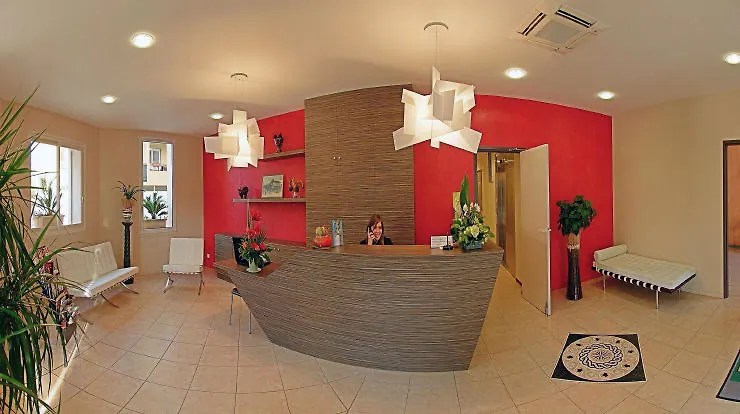 B&B Hotel Hyeres